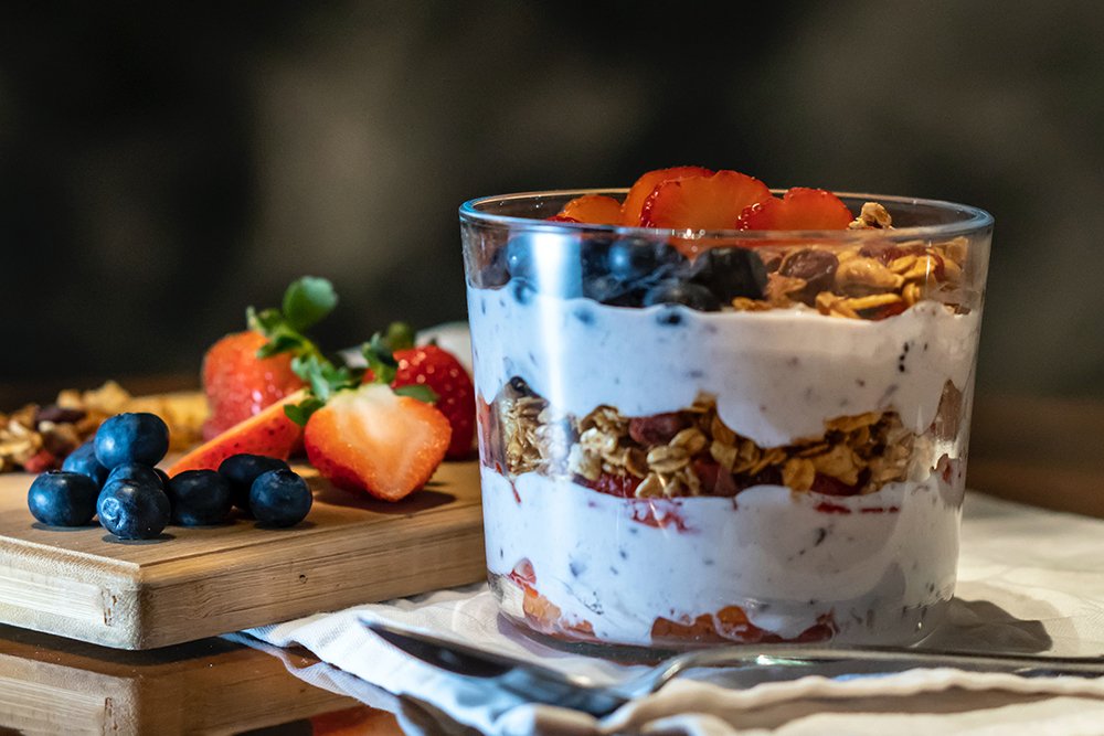 Sweeten Greek Yogurt with granola Sweeten Greek Yogurt with granola