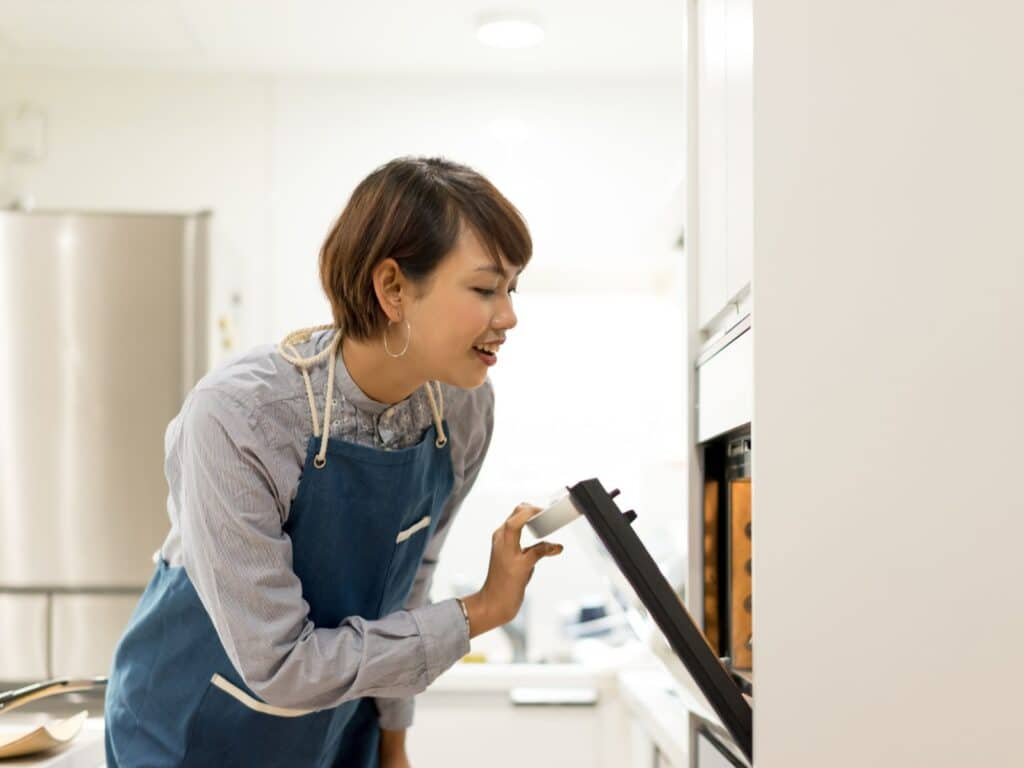 Can Porcelain Go In the Oven?