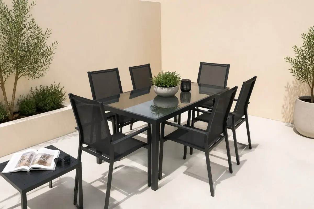 Biscuit paint color — Patio (Contemporary)
